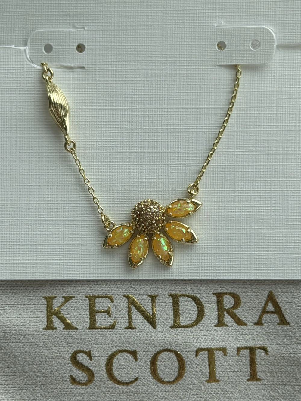 Kendra Scott pink seashell necklace